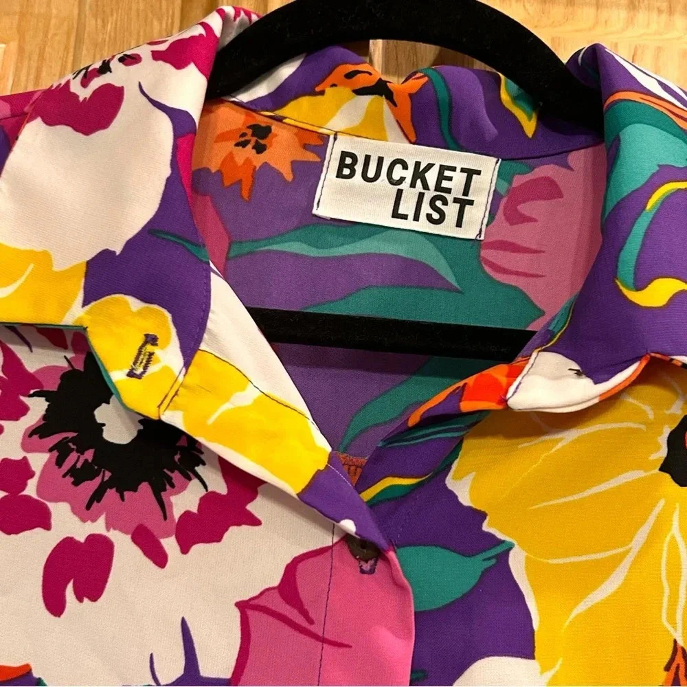 BUCKETLIST Floral Button Up Blouse - Picture 5 of 10